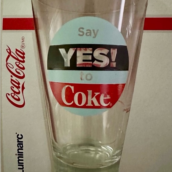 Coca-Cola Glass with Red, White, and Blue Design 2 pack - Picture 8 of 12